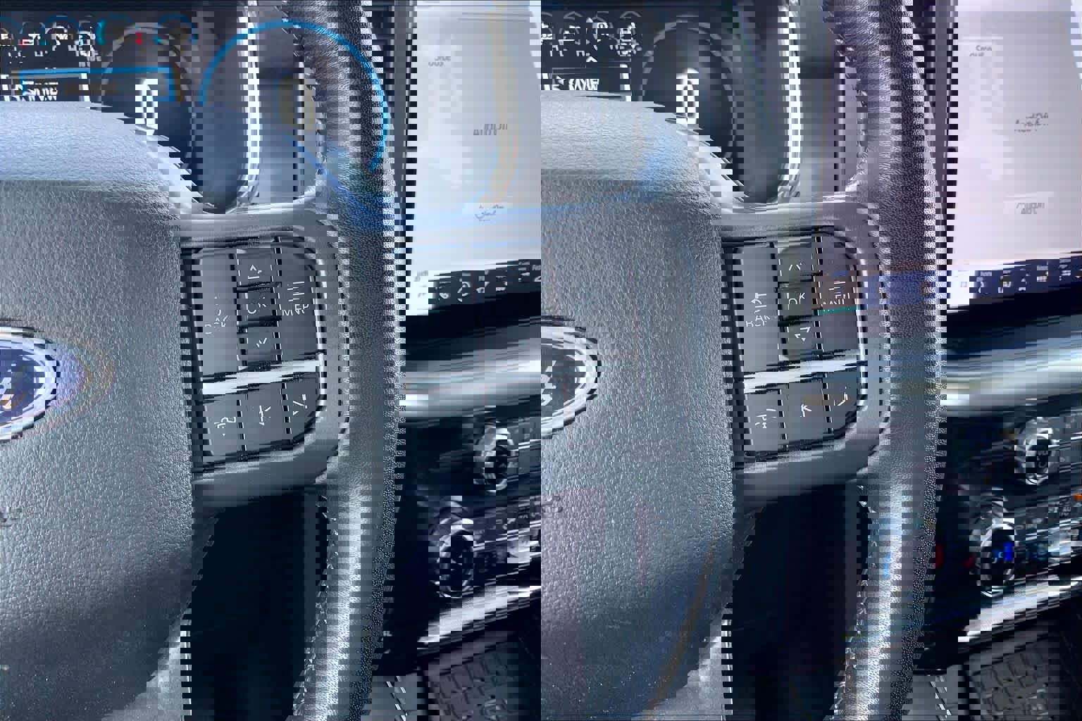 Certified 2023 Ford F150 Lariat w/ Equipment Group 502A High image 24