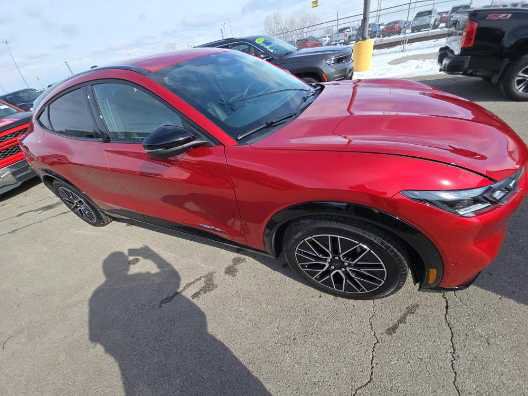 Certified 2024 Ford Mustang Mach-E Premium image 3