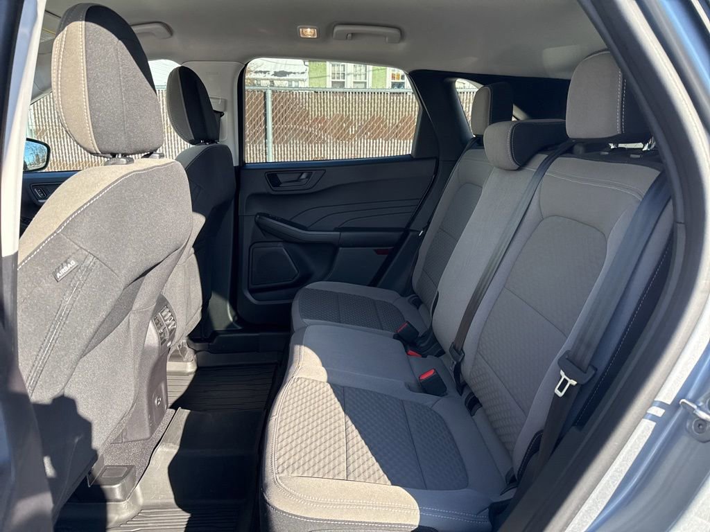 Certified 2022 Ford Escape SE w/ Cold Weather Package image 16