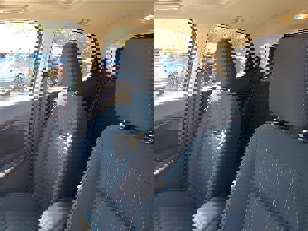 Certified 2022 Ford EcoSport SE image 17