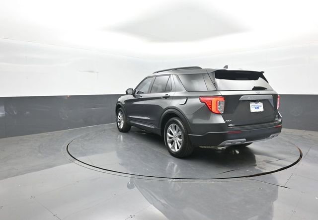 Certified 2020 Ford Explorer XLT w/ Equipment Group 202A AWD/4WD image 5