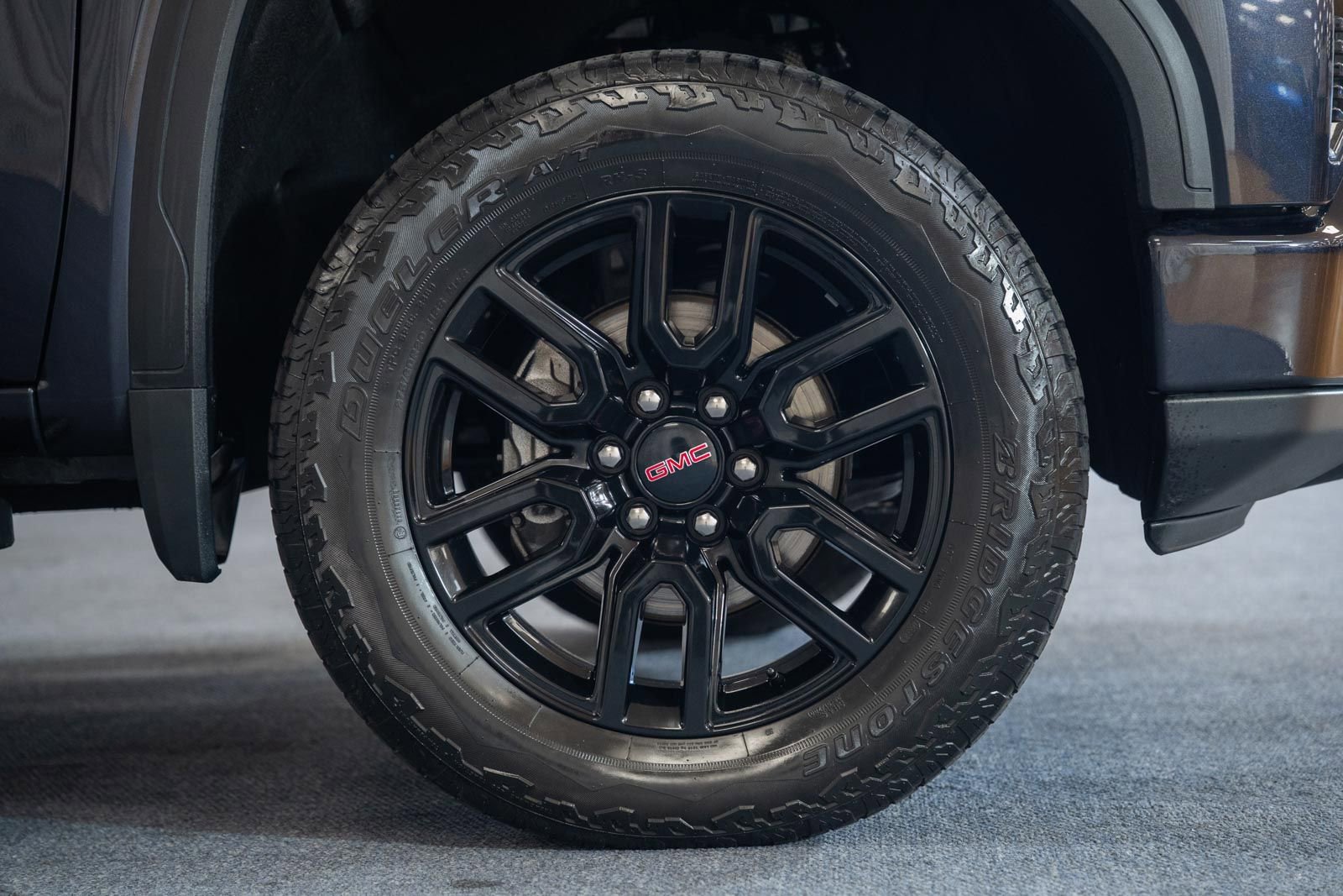 Used 2023 GMC Sierra 1500 Elevation w/ LPO, Elevation Black Package AWD/4WD image 20