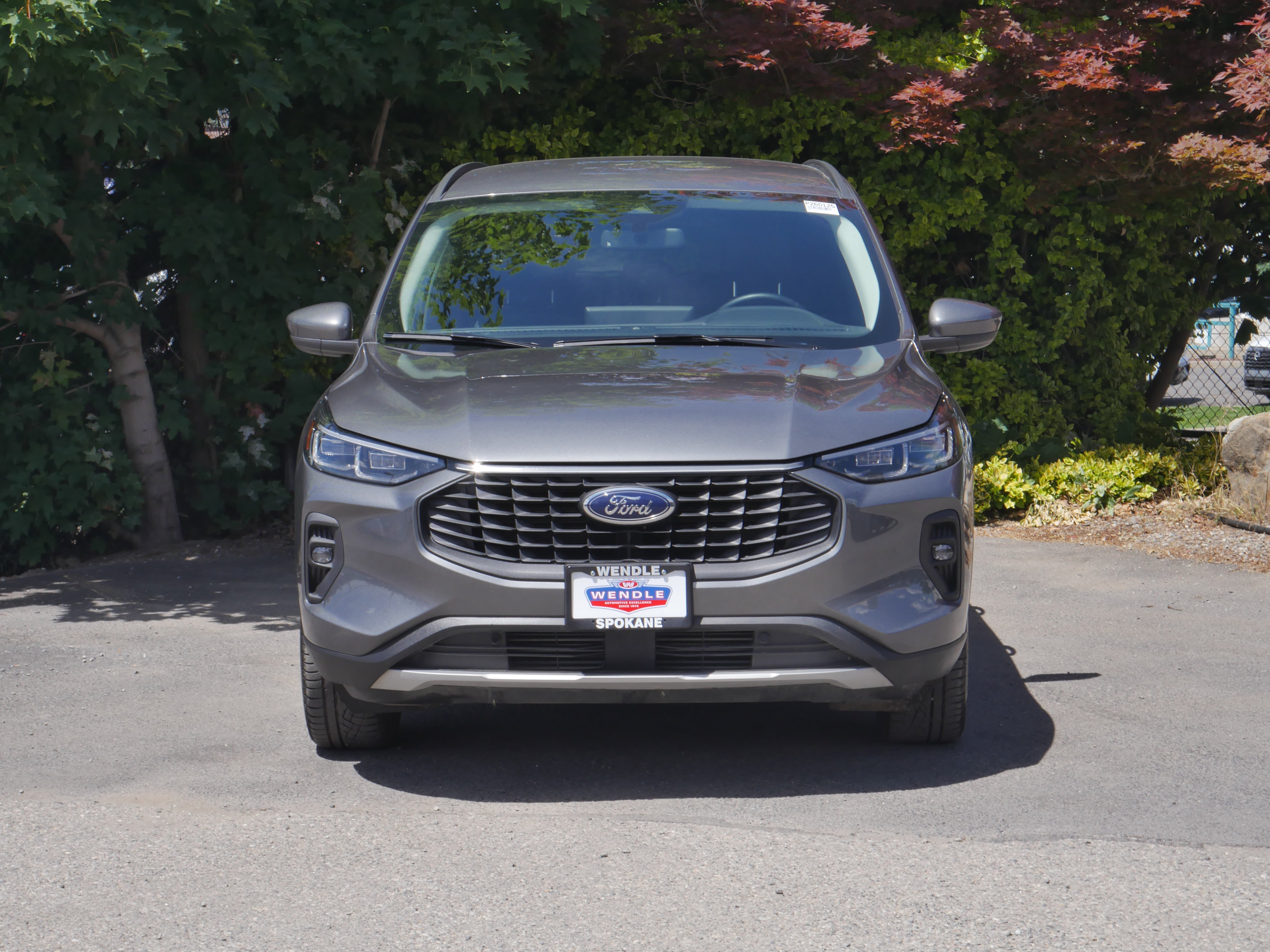 Certified 2025 Ford Escape Platinum AWD/4WD image 28