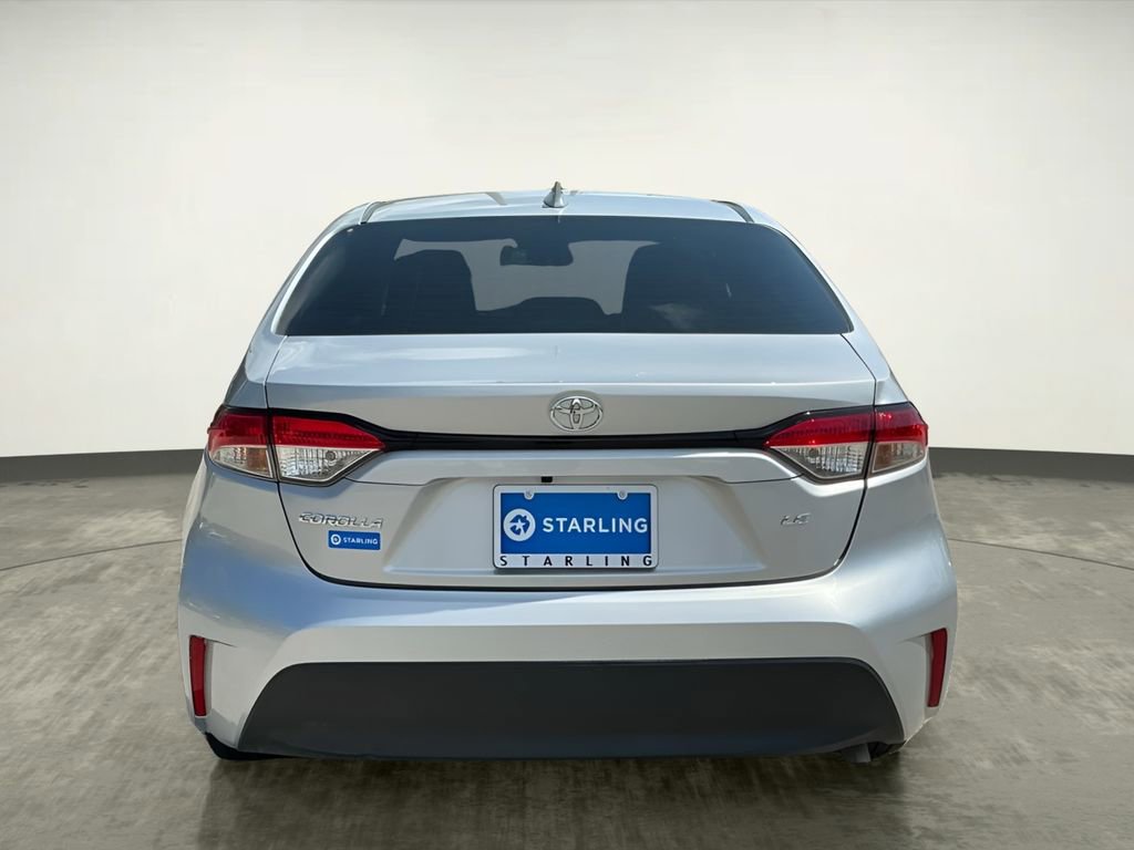 Used 2023 Toyota Corolla LE image 6