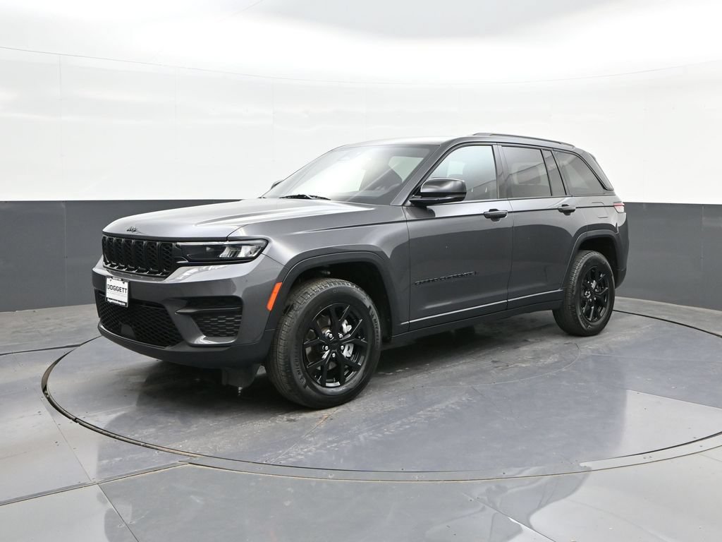 Used 2024 Jeep Grand Cherokee Altitude AWD/4WD image 30