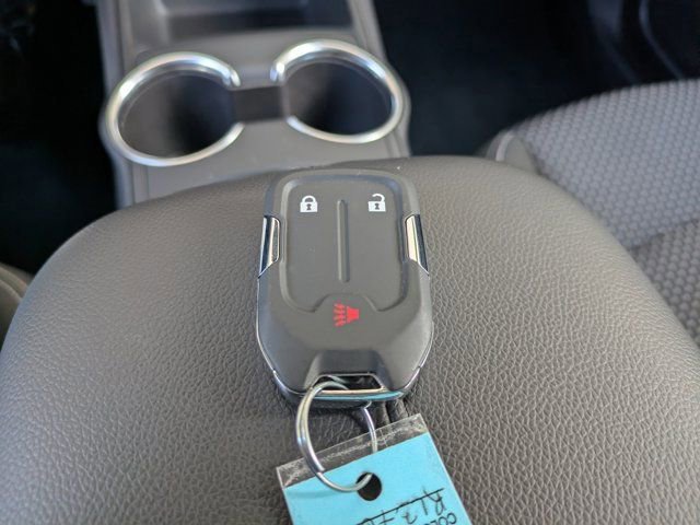 Used 2024 GMC Terrain SLE image 28