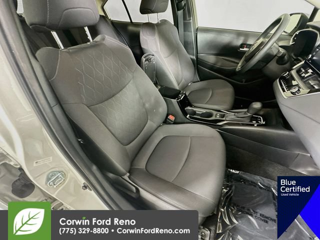 Used 2021 Toyota Corolla LE FWD image 31
