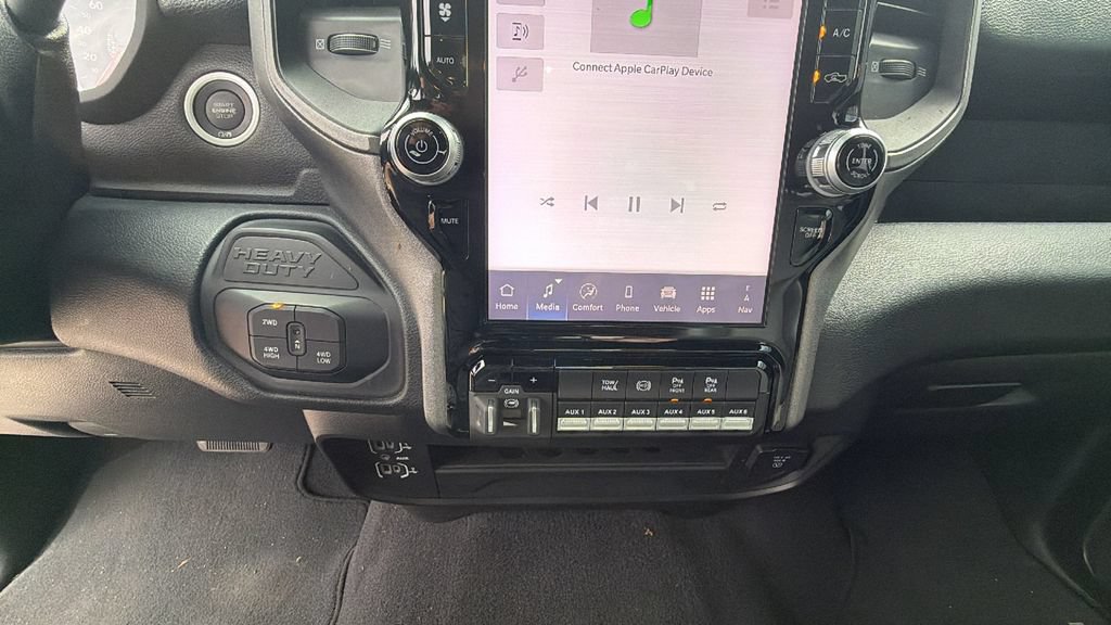 Used 2025 RAM 3500 Tradesman AWD/4WD image 21