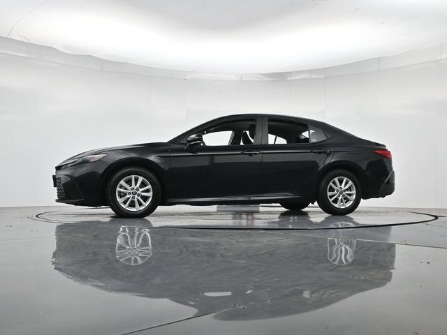 Used 2025 Toyota Camry LE FWD image 37