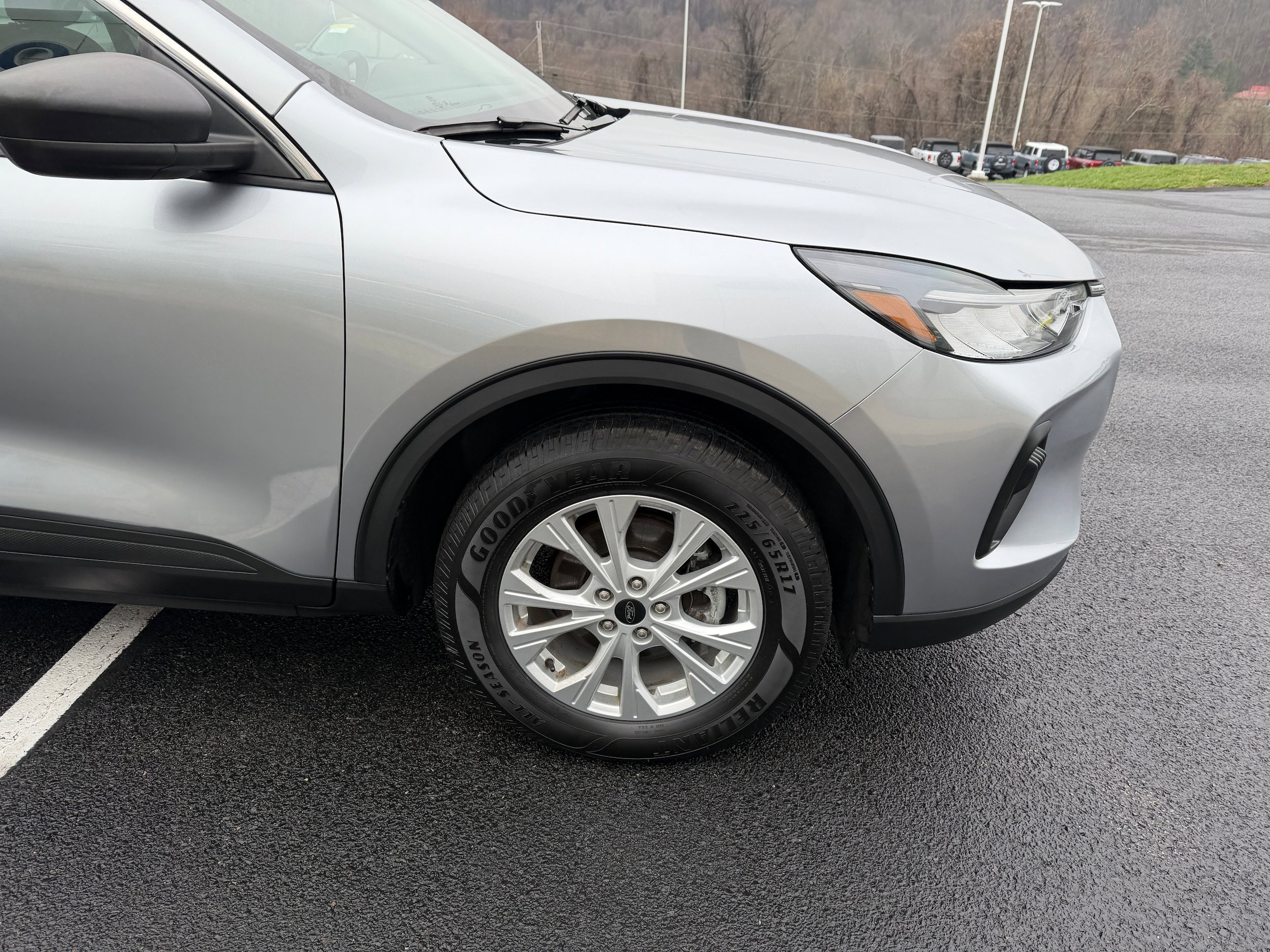 Certified 2023 Ford Escape Active AWD/4WD image 11