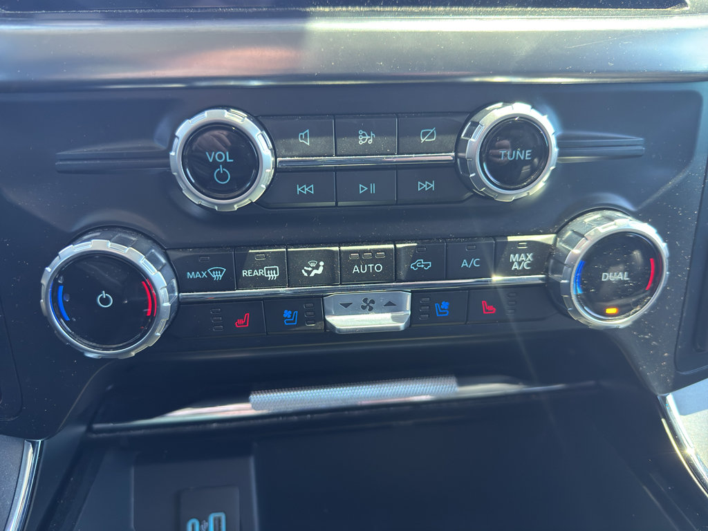 Certified 2023 Ford F150 Lariat w/ Trailer Tow Package AWD/4WD image 13