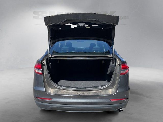 Certified 2020 Ford Fusion SE image 9