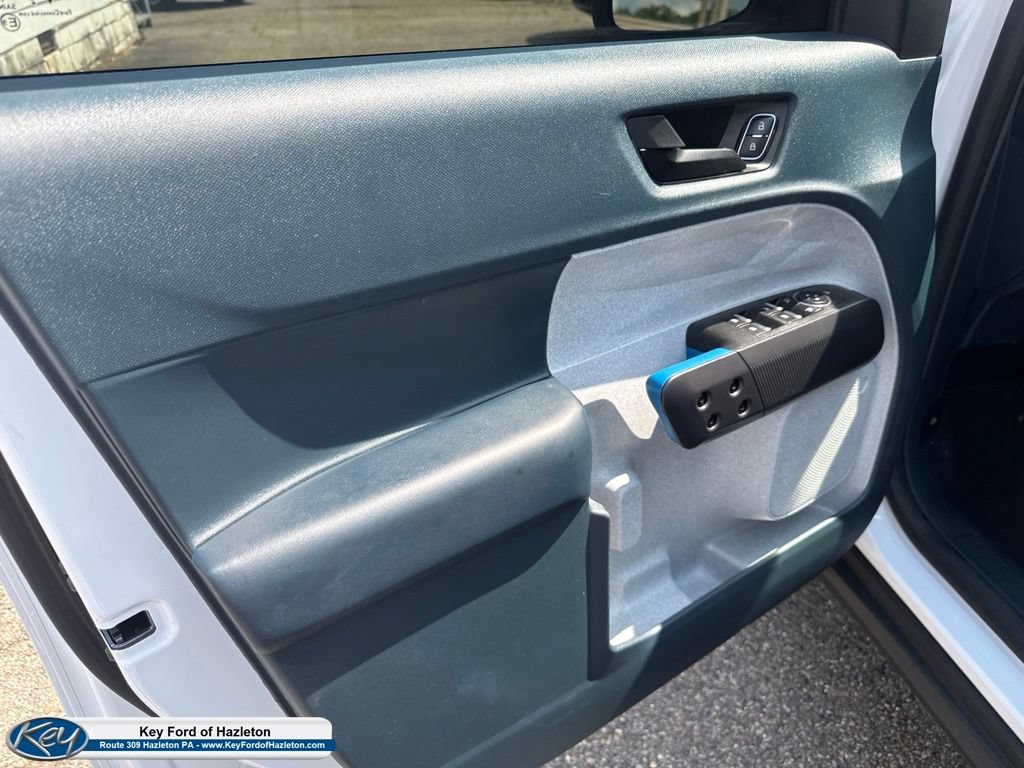 Certified 2025 Ford Maverick XLT w/ Equipment Group 301A AWD/4WD image 17