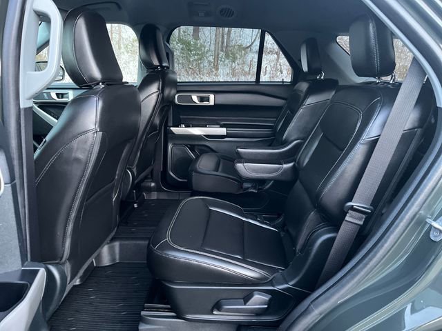 Certified 2022 Ford Explorer XLT w/ Equipment Group 202A image 15