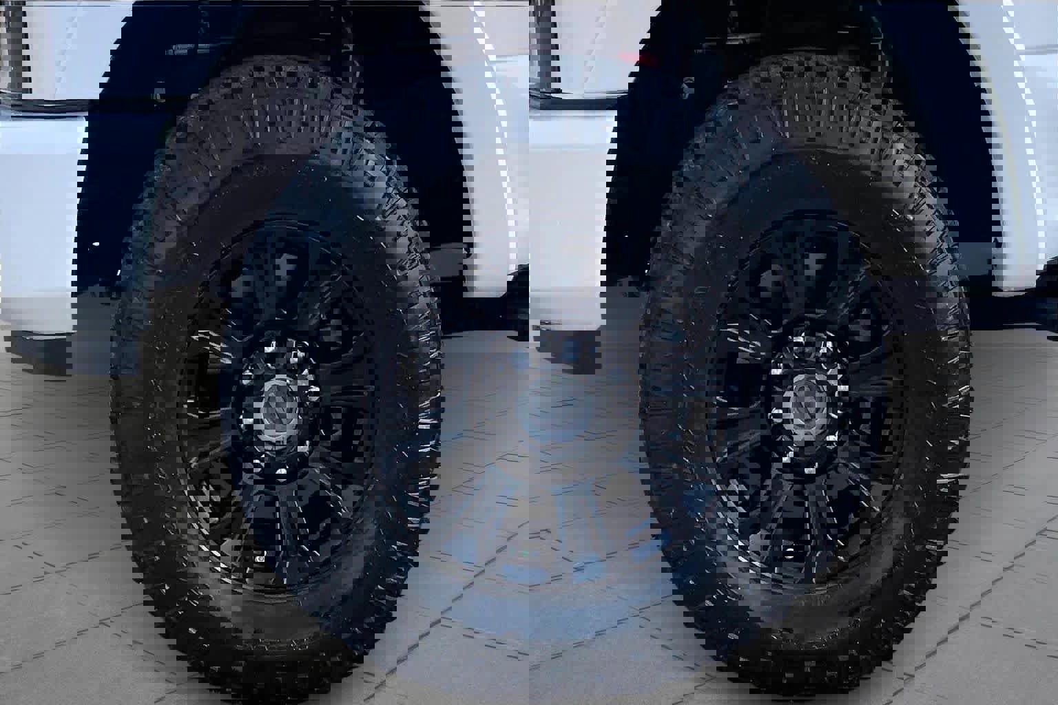 Certified 2022 Ford F250 Lariat w/ Tremor Off-Road Package image 11