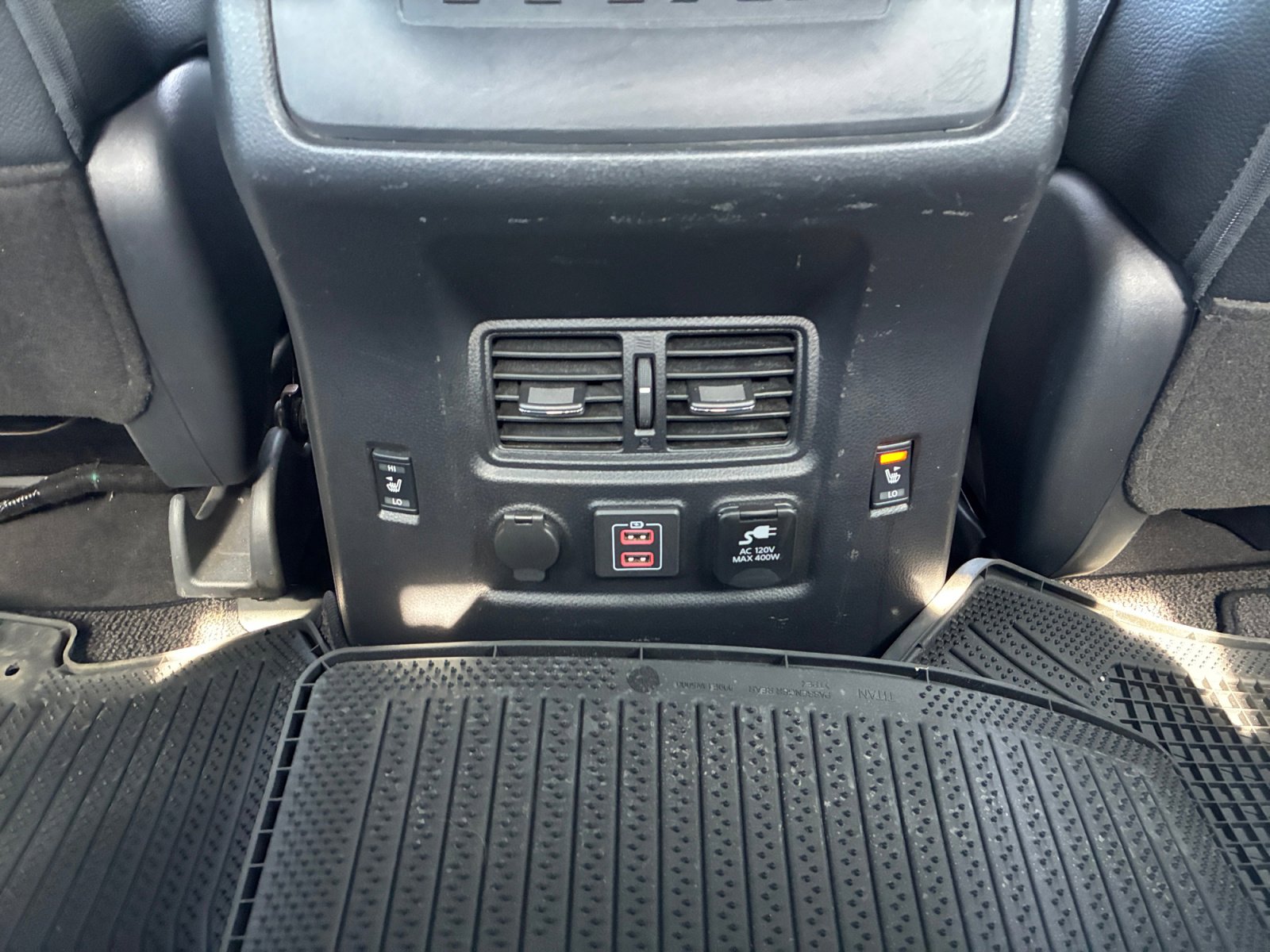 Used 2021 Nissan Titan PRO-4X w/ Pro-4x Convenience Package AWD/4WD image 32