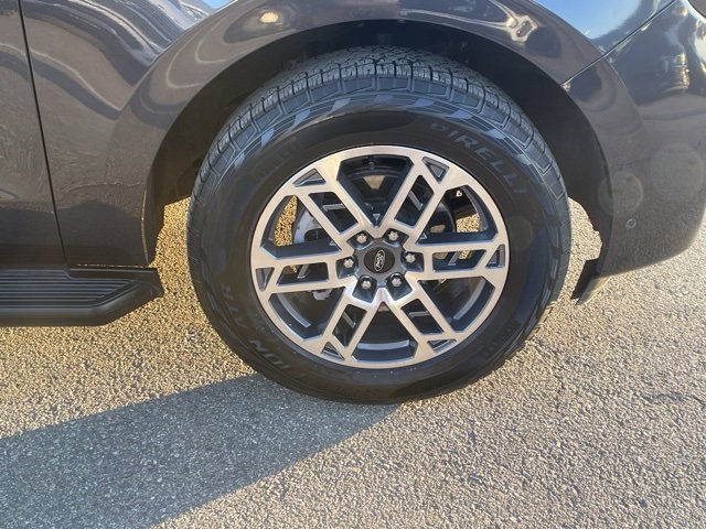 Certified 2025 Ford Expedition Active image 11