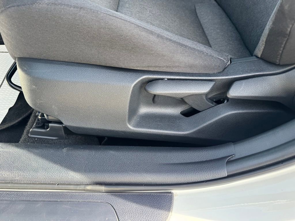 Used 2025 Toyota Camry LE image 9