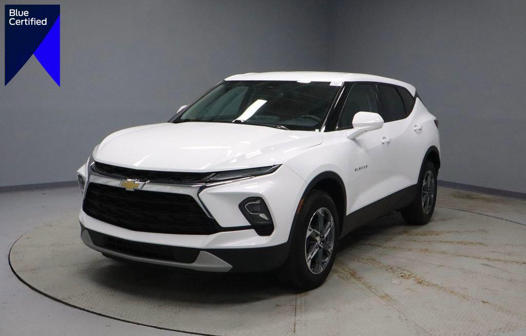 Used 2025 Chevrolet Blazer LT image 1