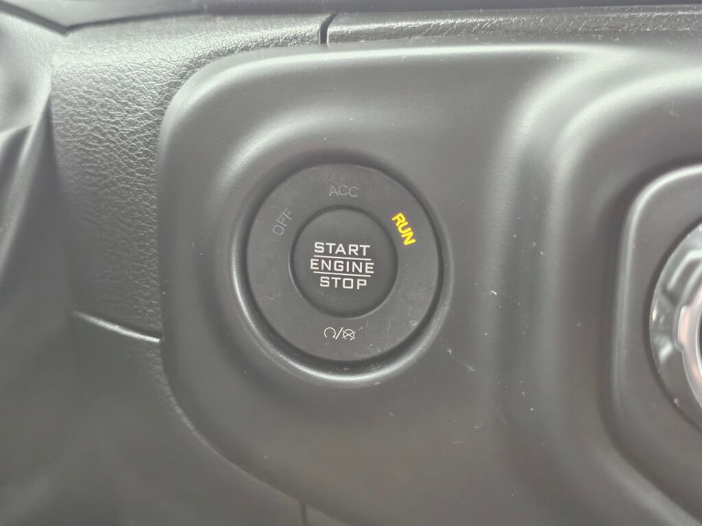 Used 2023 Jeep Wrangler Unlimited Sahara w/ LED Lighting Group AWD/4WD image 23
