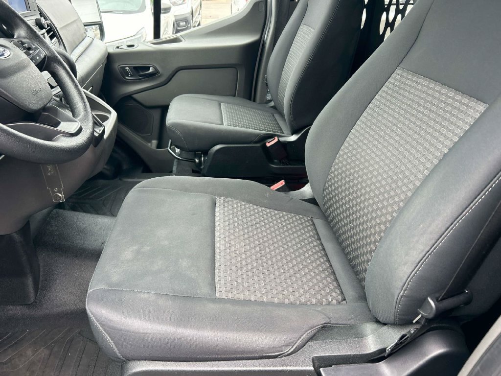 Certified 2025 Ford Transit 250 Low Roof w/ Exterior Upgrade Package RWD image 26