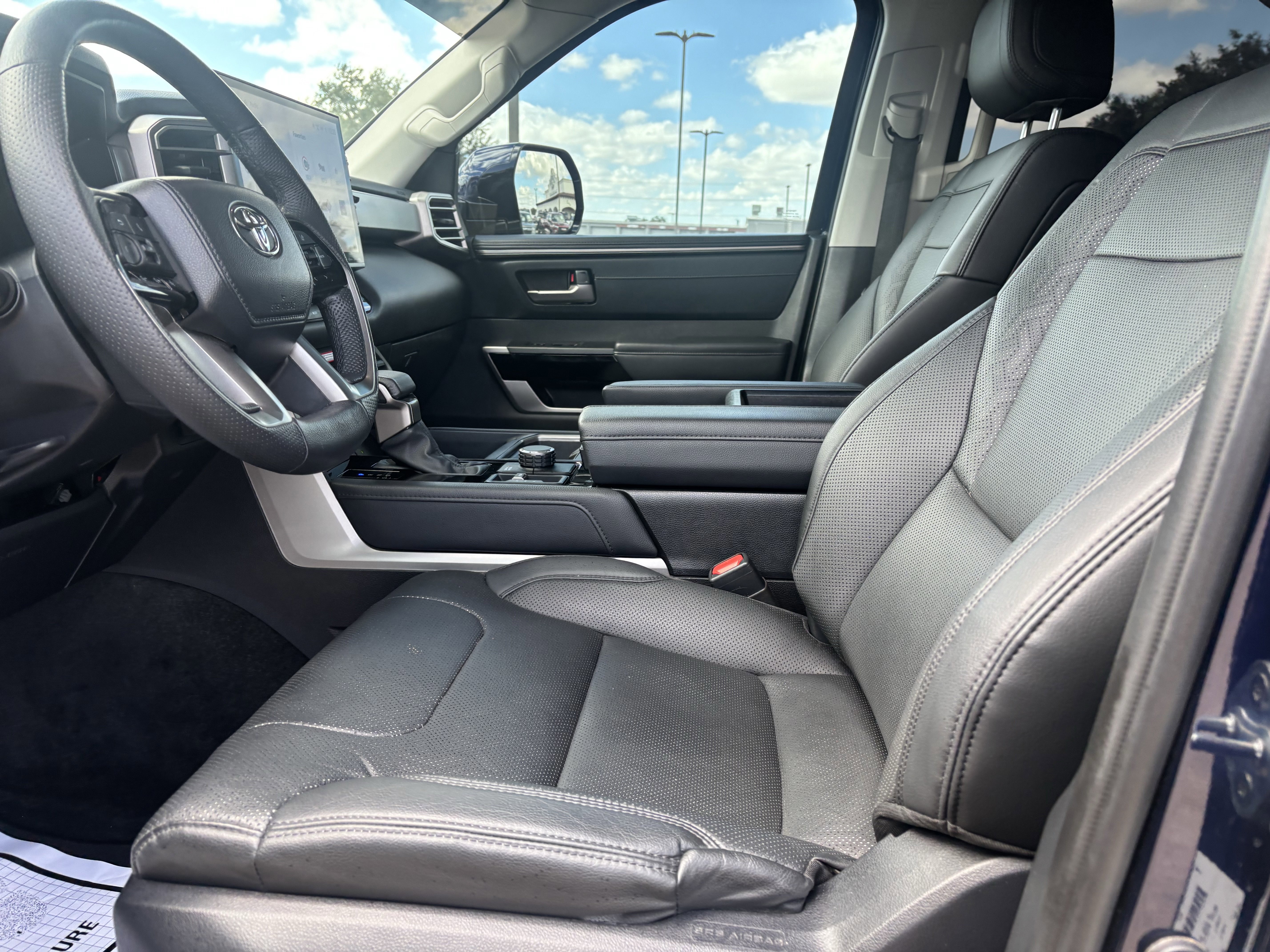 Used 2024 Toyota Tundra Limited image 10