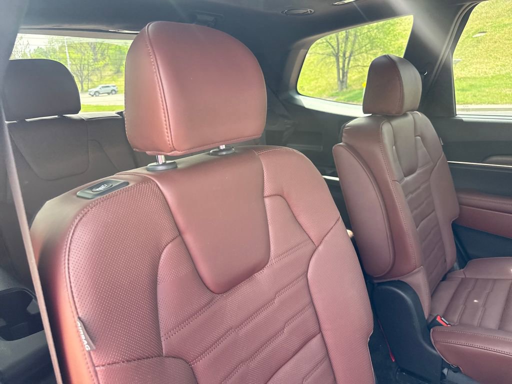 Used 2024 Kia Telluride SX Prestige AWD/4WD image 26