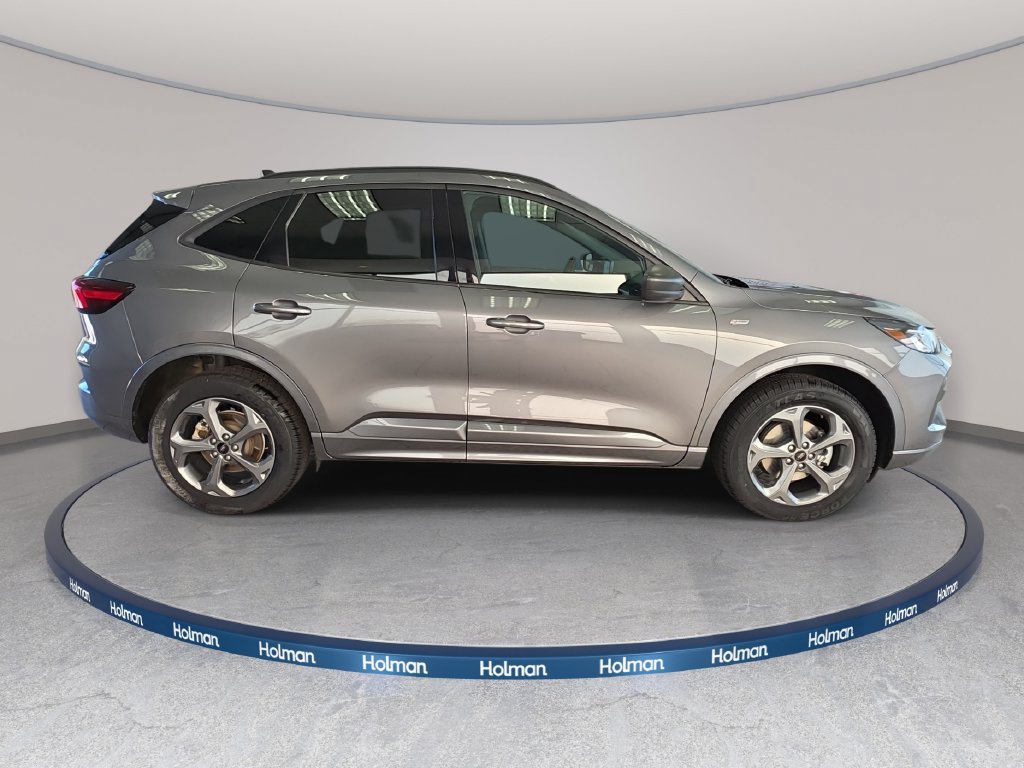 Certified 2024 Ford Escape ST-Line AWD/4WD image 4