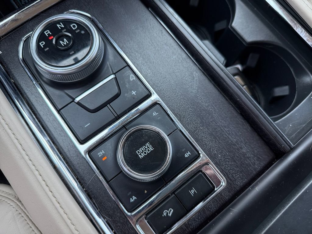 Certified 2022 Ford Expedition Max Platinum image 26
