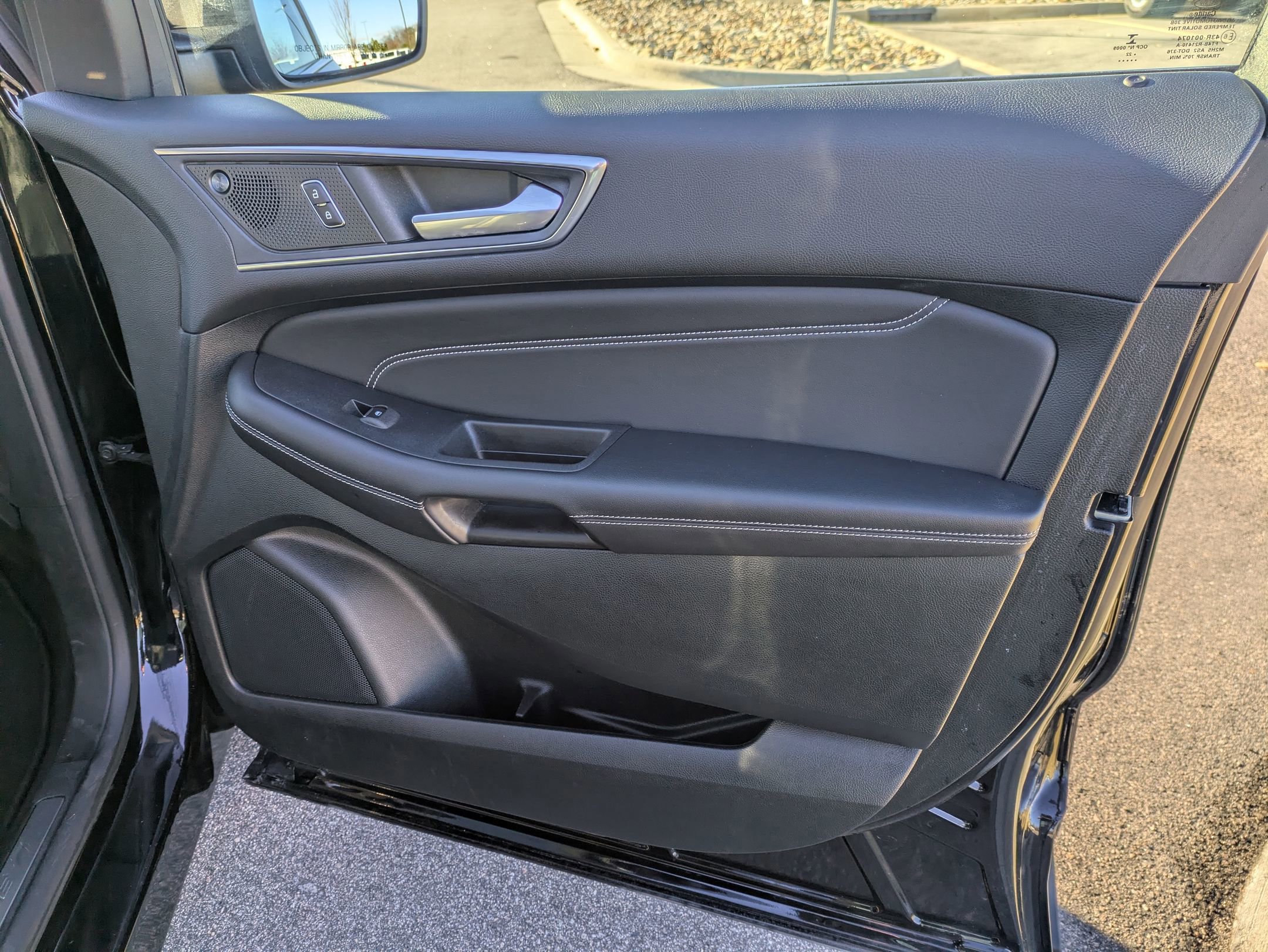 Certified 2022 Ford Edge Titanium w/ Class II Trailer Tow Package image 41