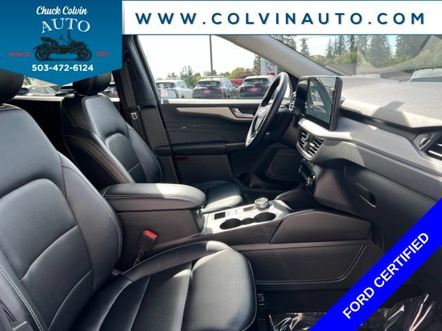Certified 2025 Ford Escape Platinum AWD/4WD image 24