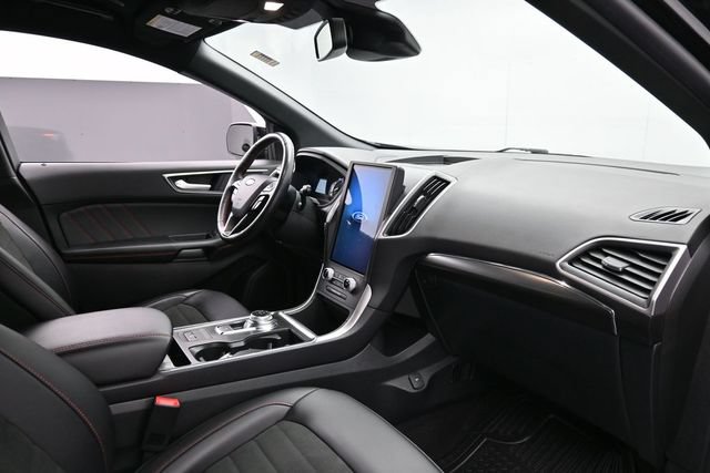 Certified 2024 Ford Edge ST-Line AWD/4WD image 31
