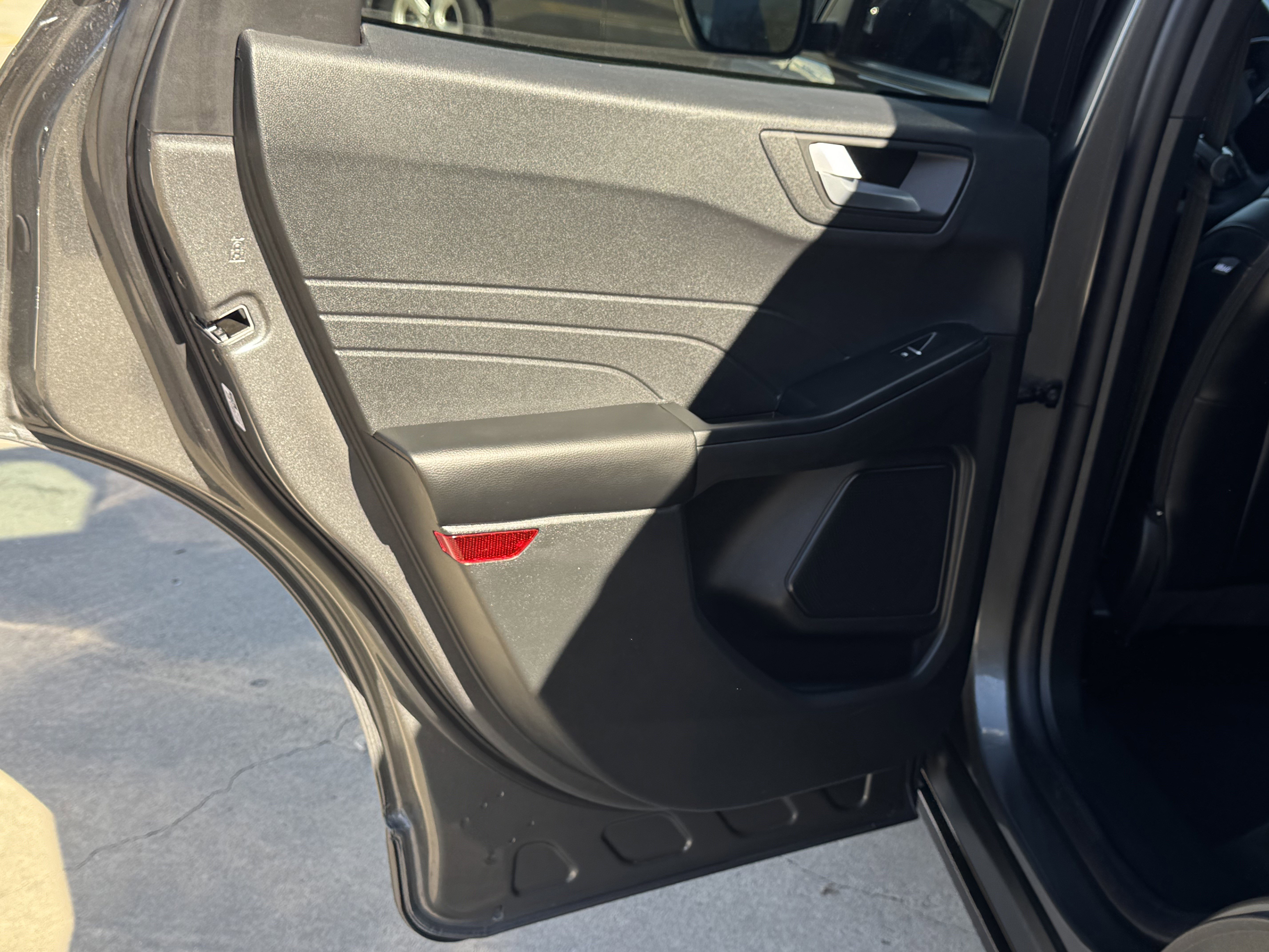 Certified 2025 Ford Escape ST-Line w/ Tech Pack #1 image 14