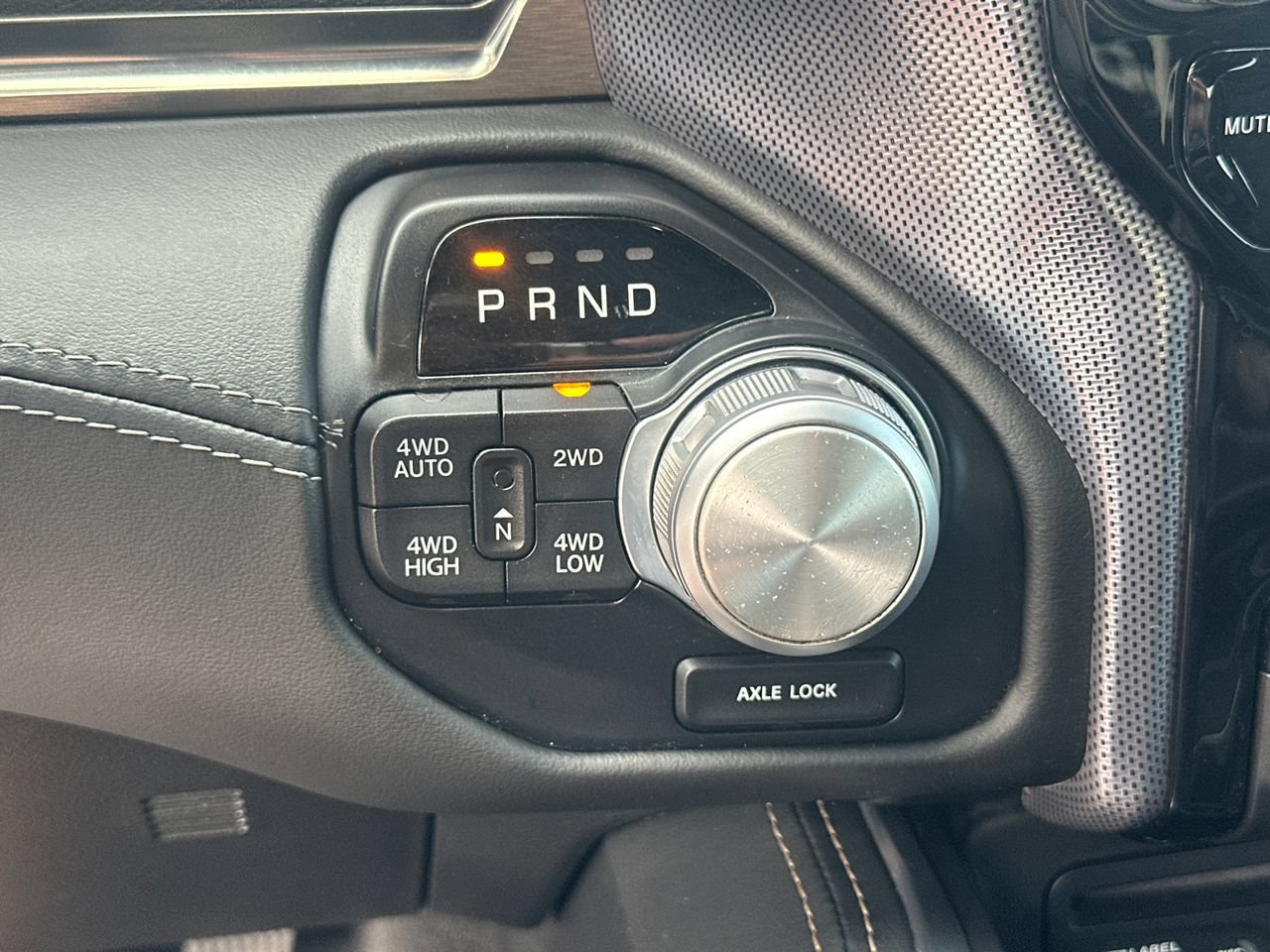 Used 2019 RAM 1500 Limited AWD/4WD image 32