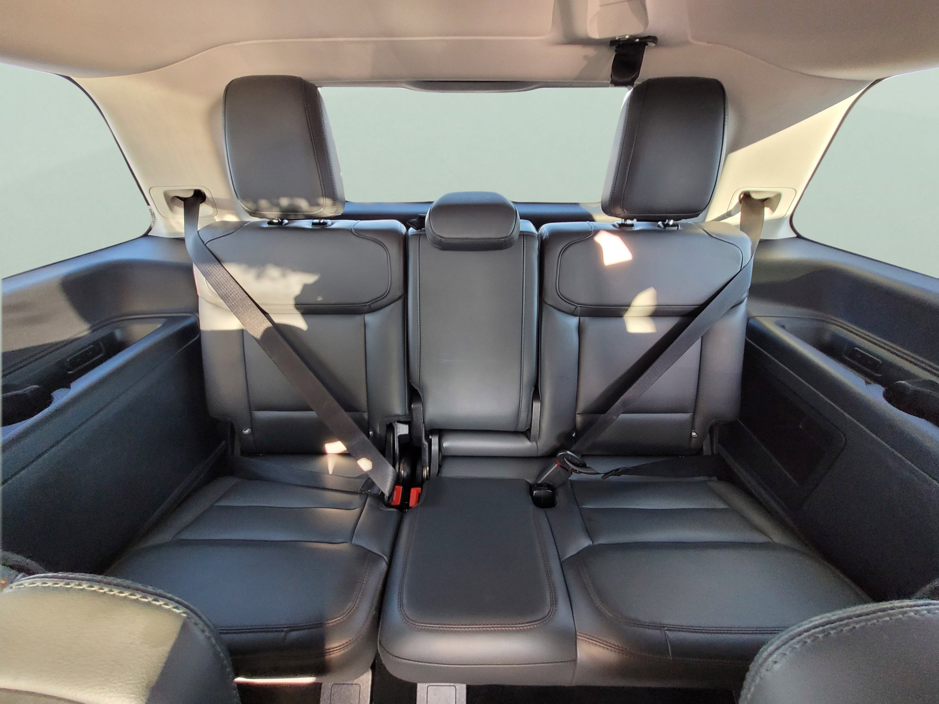 Certified 2025 Ford Expedition Active AWD/4WD image 46