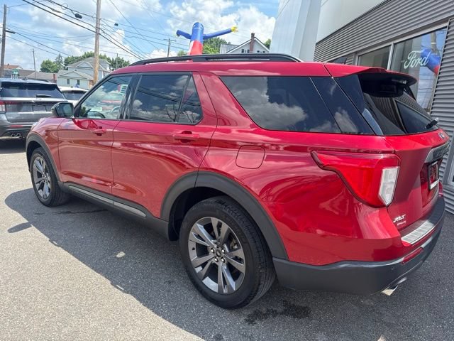 Certified 2024 Ford Explorer XLT w/ Equipment Group 202A AWD/4WD image 8