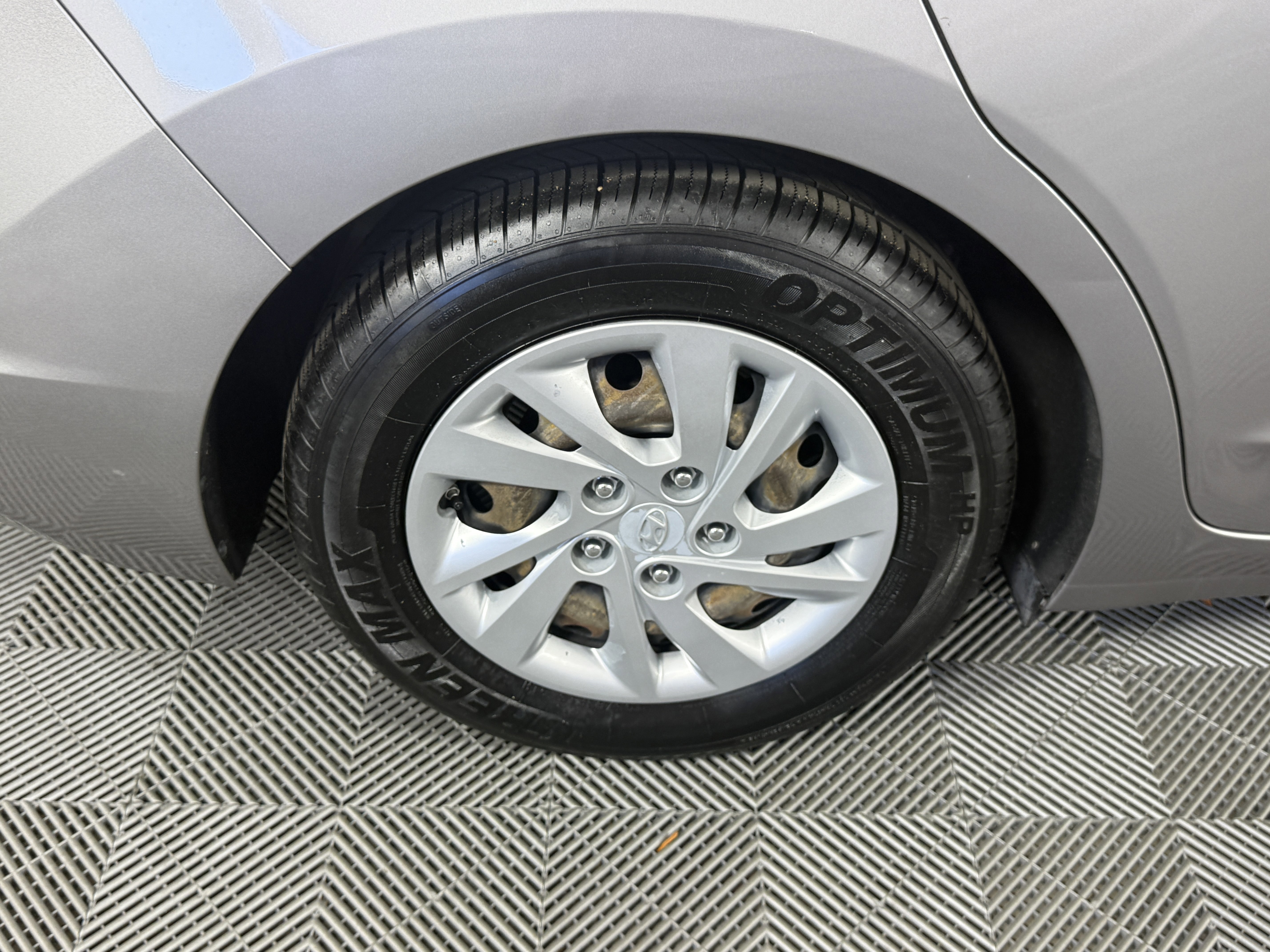 Used 2020 Hyundai Elantra SE w/ Cargo Package (C1) FWD image 26