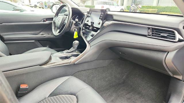 Used 2024 Toyota Camry SE image 29