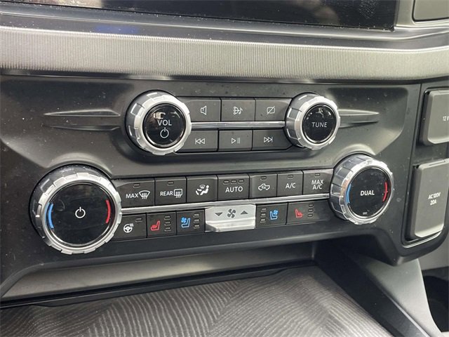 Certified 2024 Ford F350 Platinum w/ FX4 Off-Road Package image 28