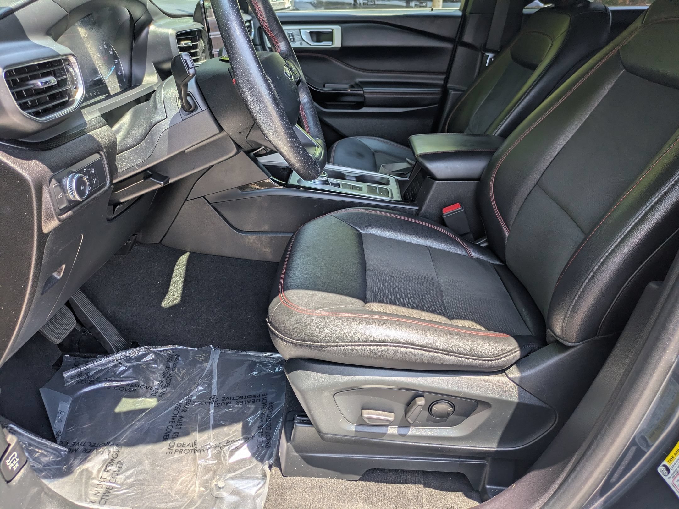 Certified 2022 Ford Explorer ST-Line w/ Class IV Trailer Tow Package RWD image 13
