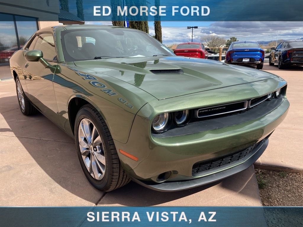 Used 2021 Dodge Challenger SXT AWD/4WD image 11