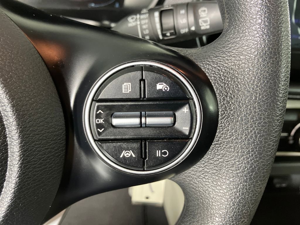 Used 2023 Kia Soul LX w/ LX Technology Package image 18