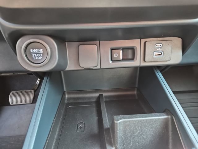 Certified 2024 Ford Maverick Tremor w/ Tremor Off-Road Package AWD/4WD image 19