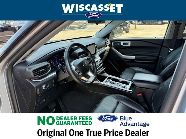 Certified 2022 Ford Explorer XLT w/ Equipment Group 202A image 11