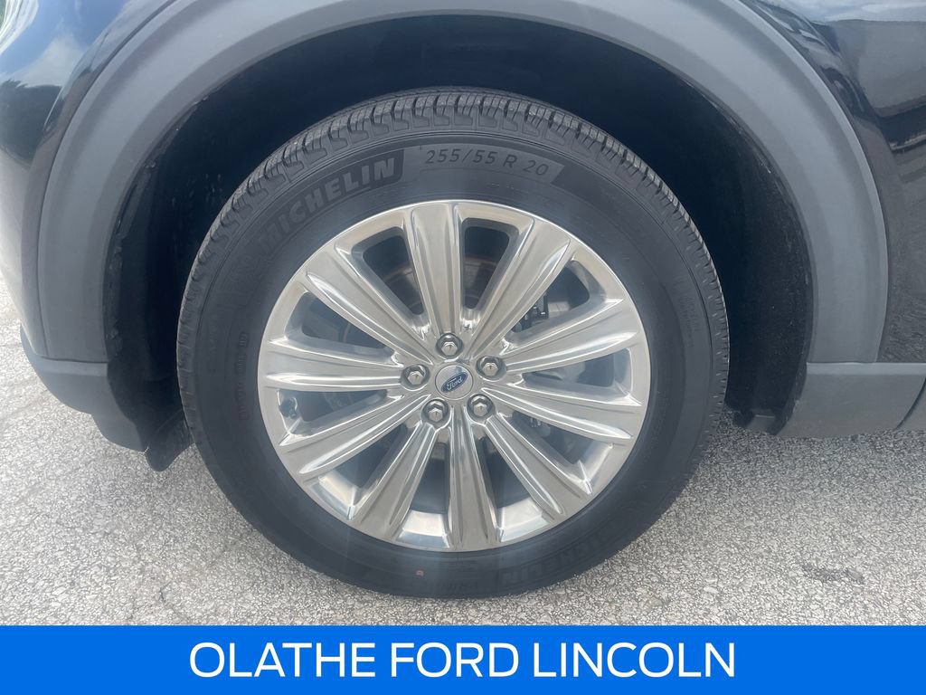Certified 2023 Ford Explorer Limited w/ Equipment Group 301A AWD/4WD image 30