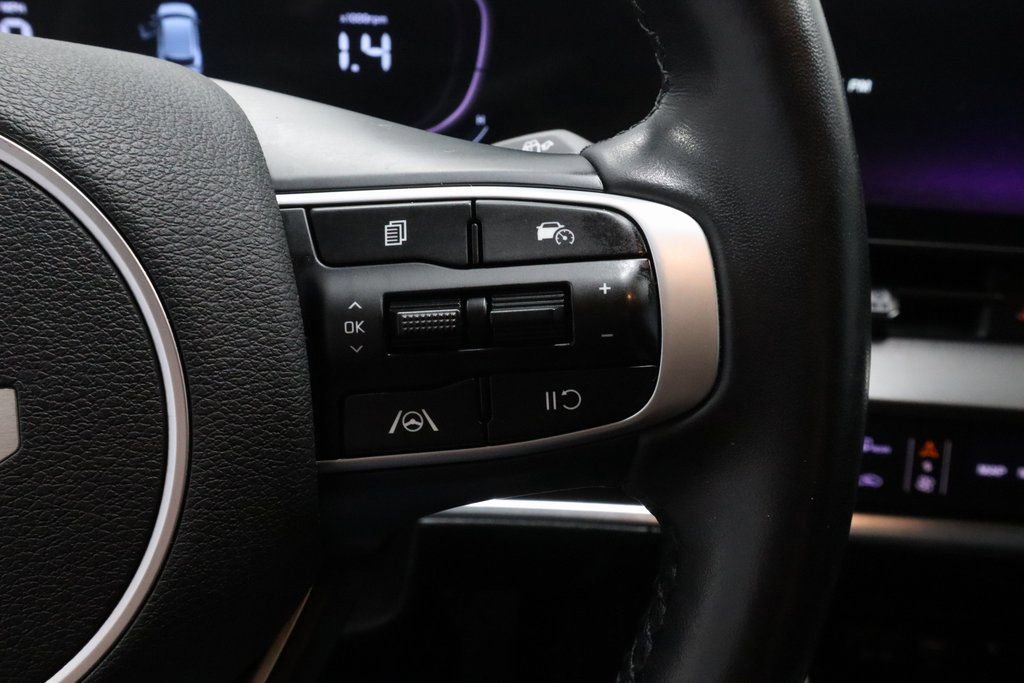 Used 2023 Kia Sportage EX image 28