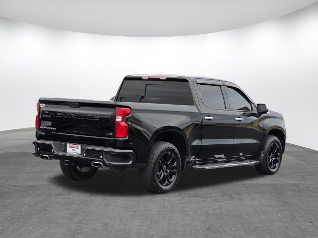 Used 2022 Chevrolet Silverado 1500 LTZ AWD/4WD image 4