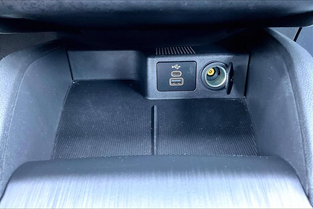 Certified 2024 Ford Escape ST-Line w/ Equipment Group 301A FWD image 32