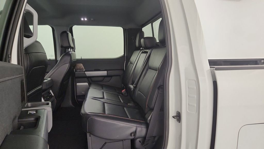 Certified 2024 Ford F250 Lariat w/ Black Appearance Package image 38