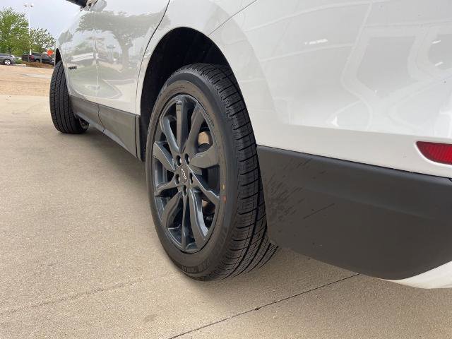 Used 2022 Chevrolet Equinox RS AWD/4WD image 17